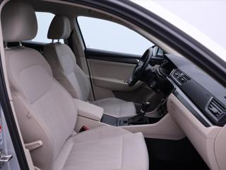 Škoda Superb 2,0 TDI DSG CZ Style 1.Maj DPH liftback - Foto 13
