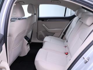 Škoda Superb 2,0 TDI DSG CZ Style 1.Maj DPH liftback - Foto 15