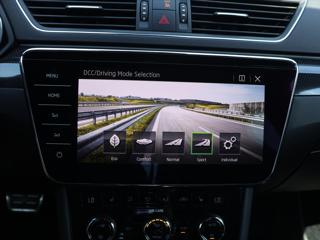 Škoda Superb 1,8 TSI DSG CZ Sportline DCC liftback - Foto 19