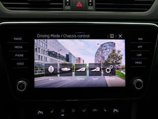 Škoda Superb 2,0 TDI DSG 4x4 Sportline DPH liftback - Foto 31