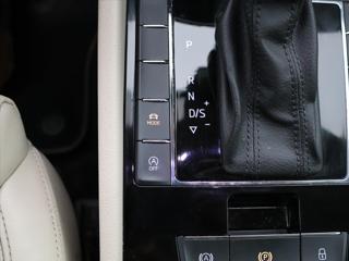 Škoda Superb 1,8 TSI 132kW DSG CZ L&K liftback - Foto 33