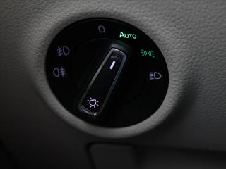 Škoda Superb 1,8 TSI 132kW DSG CZ L&K liftback - Foto 19