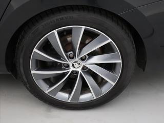 Škoda Superb 1,8 TSI 132kW DSG CZ L&K liftback - Foto 35
