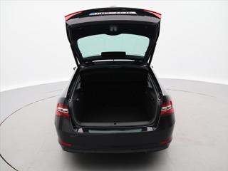Škoda Superb 1,8 TSI 132kW DSG CZ L&K liftback - Foto 9