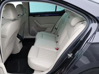 Škoda Superb 1,8 TSI 132kW DSG CZ L&K liftback - Foto 16