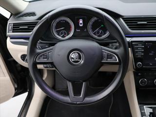Škoda Superb 1,8 TSI 132kW DSG CZ L&K liftback - Foto 24