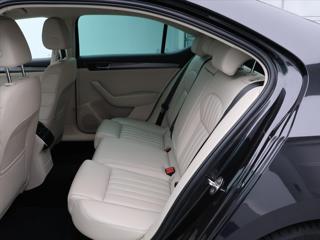 Škoda Superb 2,0 TDI 147kW DSG Style 4x4 CZ liftback - Foto 14
