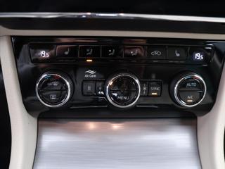 Škoda Superb 2,0 TDI 147kW DSG Style 4x4 CZ liftback - Foto 25