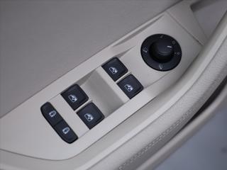 Škoda Superb 2,0 TDI 147kW DSG Style 4x4 CZ liftback - Foto 15