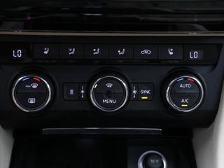 Škoda Superb 2,0 TDI 140kW DSG L&K Xenon liftback - Foto 26