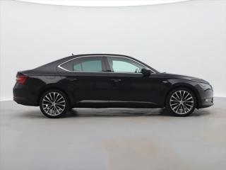 Škoda Superb 2,0 TDI 140kW DSG L&K Xenon liftback - Foto 9