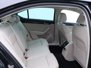 Škoda Superb 2,0 TDI 140kW DSG L&K Xenon liftback - Foto 14