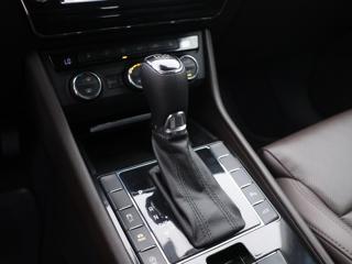 Škoda Superb 2,0 TSI 206kW DSG 4x4 L&K liftback - Foto 24