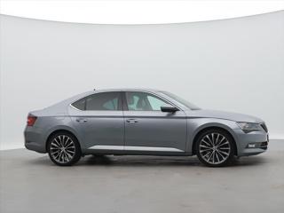 Škoda Superb 2,0 TSI 206kW DSG 4x4 L&K liftback - Foto 8