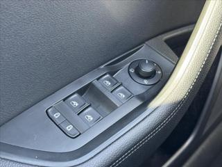 Škoda Superb 2,0 TDi AT Style SERVIS ŠKODA liftback - Foto 32