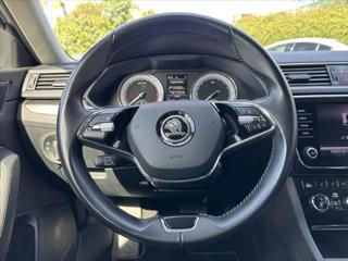 Škoda Superb 2,0 TDi AT Style SERVIS ŠKODA liftback - Foto 17
