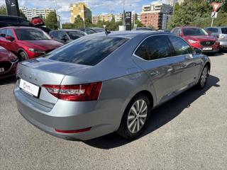 Škoda Superb 2,0 TDi AT Style SERVIS ŠKODA liftback - Foto 5