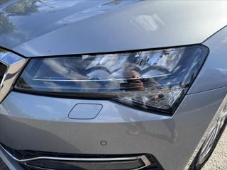 Škoda Superb 2,0 TDi AT Style SERVIS ŠKODA liftback - Foto 40