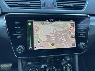 Škoda Superb 2,0 TDi AT Style SERVIS ŠKODA liftback - Foto 19