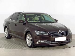 Škoda Superb 2.0 TDI 140kW sedan nafta