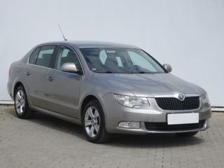 Škoda Superb 1.9 TDI 77kW sedan nafta
