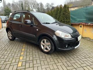 Suzuki SX4 1586 ccm, 79 kW, benzin SUV