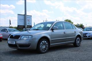 Škoda Superb 2,0 TDi  VELKÝ SERVIS,COMFORT sedan