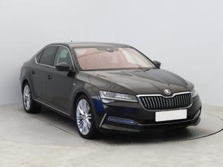 Škoda Superb 2.0 TDI 140kW sedan