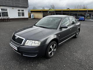 Škoda Superb 2,0 TDI Classic - PO SERVISE sedan