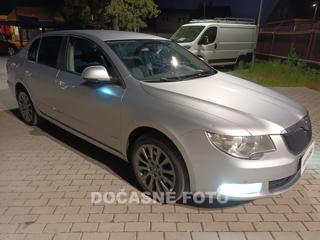 Škoda Superb 2.0TDi, ČR sedan