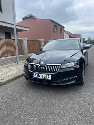 Škoda Superb 2,0 sedan