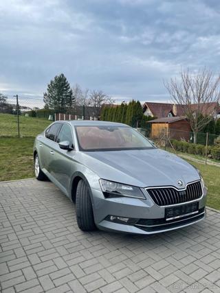 Škoda Superb 2,0   3 TDI 110KW DSG sedan