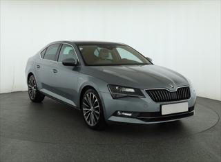 Škoda Superb 2.0 TDI 140kW sedan