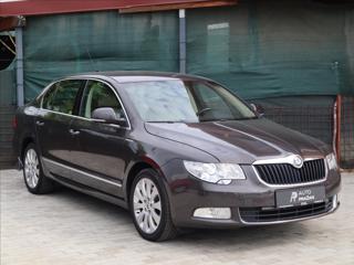 Škoda Superb 2,0 TDi CR Style 2 sady kol sedan