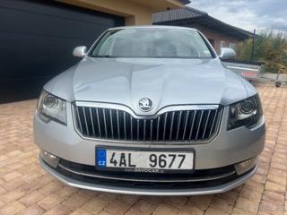 Škoda Superb 2,0   Facelift | TDI DSG | sedan