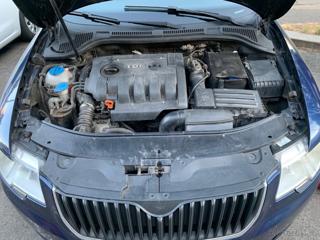 Škoda Superb 1,9 TDI sedan - Foto 9