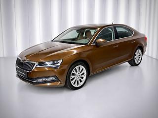 Škoda Superb 2.0TSI 140KW DSG STYLE, ACC, KEYLESS, EL. TAŽNÉ sedan