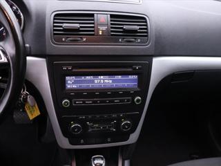 Škoda Yeti 1,2 TSI 77kW DSG Outdoor 1.Maj SUV - Foto 14
