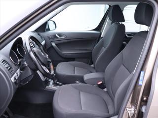 Škoda Yeti 1,2 TSI 77kW DSG Outdoor 1.Maj SUV - Foto 10