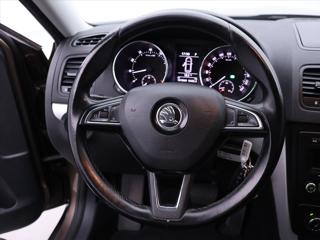 Škoda Yeti 1,2 TSI 77kW DSG Outdoor 1.Maj SUV - Foto 13