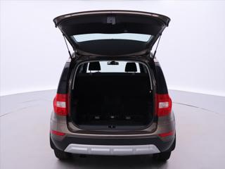 Škoda Yeti 1,2 TSI 77kW DSG Outdoor 1.Maj SUV - Foto 9