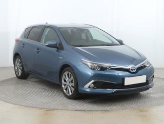 Toyota Auris Hybrid 100kW hatchback