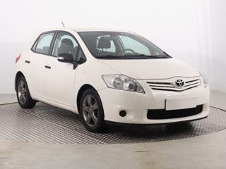 Toyota Auris 1.4 D-4D 66kW hatchback