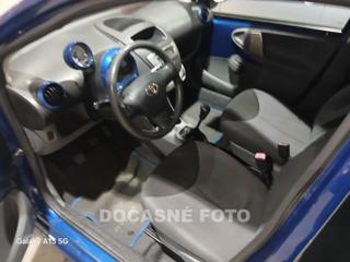 Toyota Aygo 1.0 hatchback