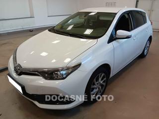 Toyota Auris 1.6 i, ČR hatchback