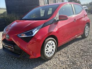 Toyota Aygo 1,0 i 53kW KLIMA 33.000Km hatchback