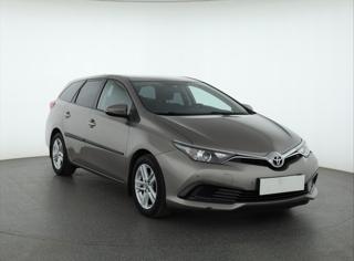 Toyota Auris 1.4 D-4D 66kW kombi