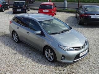 Toyota Auris 1,6i  Valvematic Automat kombi