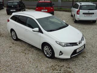 Toyota Auris 1,6 VVT- i 97kW kombi