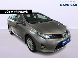 Toyota Auris 1,6 i 97kW Serv. Kniha 1.Maj. kombi - Foto 2